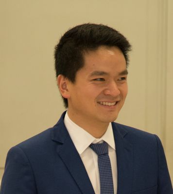 Oumin Shan